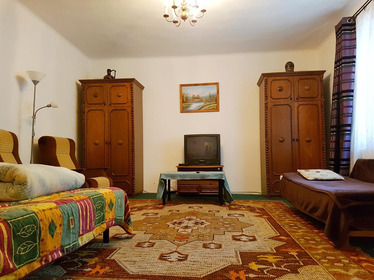 Kuti Vendeghaz Hotel Bakonykuti Екстериор снимка