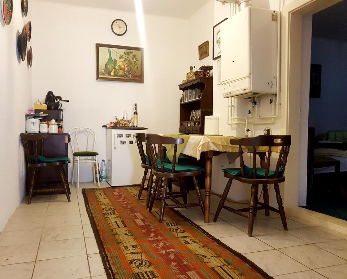 Kuti Vendeghaz Hotel Bakonykuti Екстериор снимка